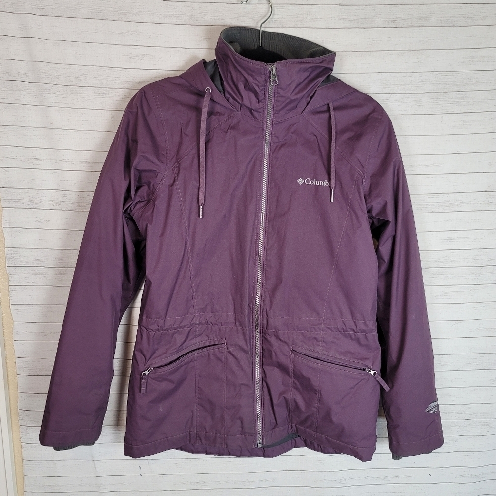 COLUMBIA OMNI TECH PURPLE LIGHTWEIGHT HOODED PARKA, SZ SMALL